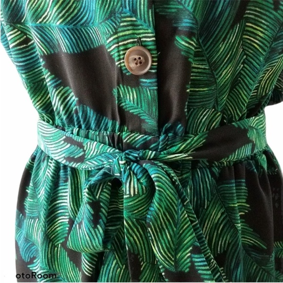 Green Leaf Print Jumpsuit - Picture 4 of 6